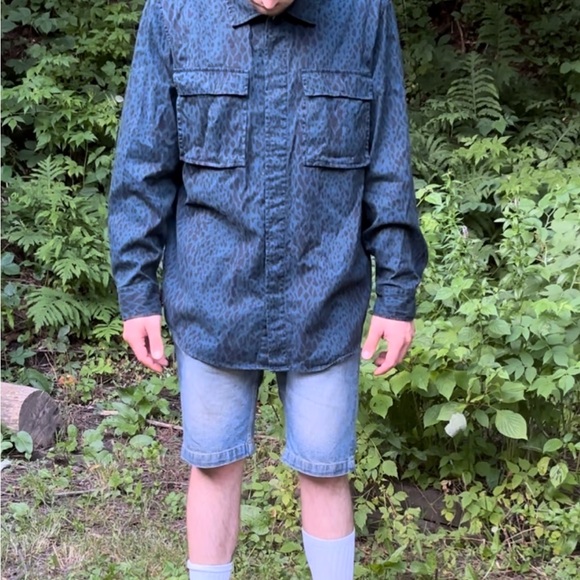 American eagle leopard print long sleeve shirt - Picture 2 of 3